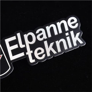 Plaques logo en métal