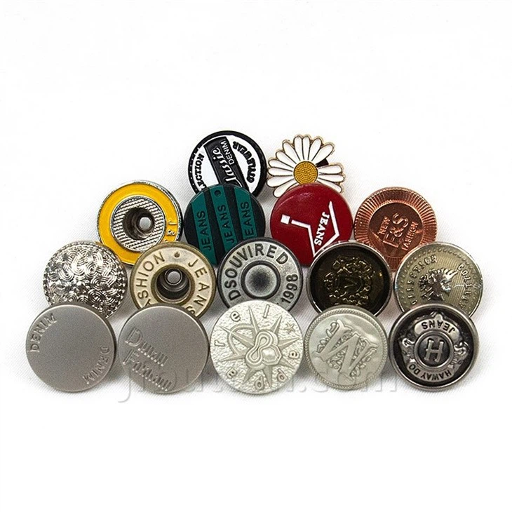 Pins de bouton pour le denim