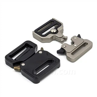 Boucles à dégagement latéral robustes