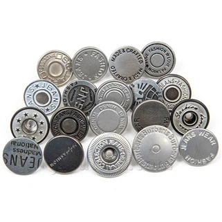 Boutons de clous pour jeans