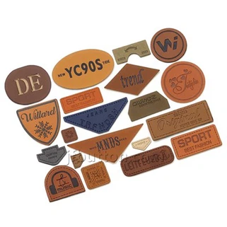 Étiquettes faites à la main en cuir