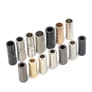 Extrémités métalliques pour les cordes à capuche