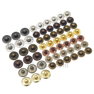 Boutons à rivets en métal