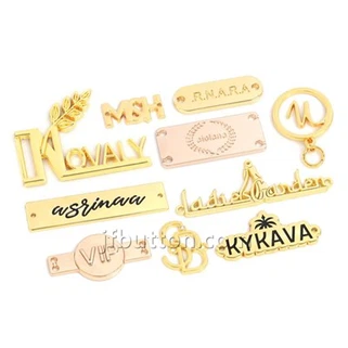 Tags métalliques pour sacs à main