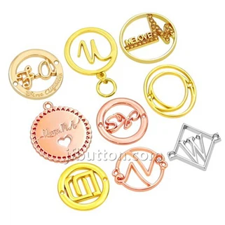 Étiquettes métalliques pour l'étiquetage