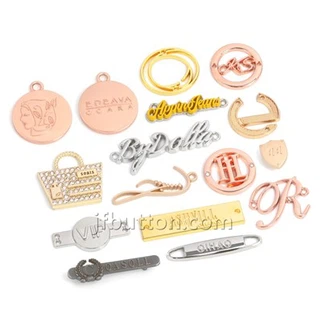 Plaques métalliques pour vêtements